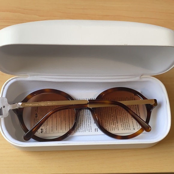 DVF Diane Von Furstenberg sonata Round sunglasses NWT - Picture 3 of 9